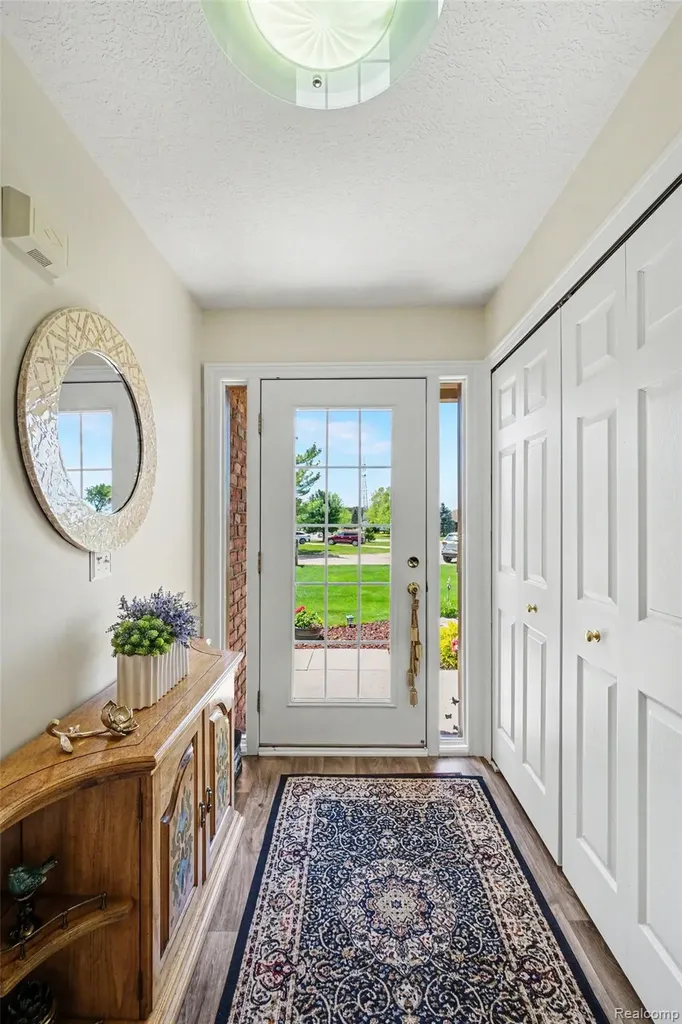408 N Outlook Court Perry Township MI 48872