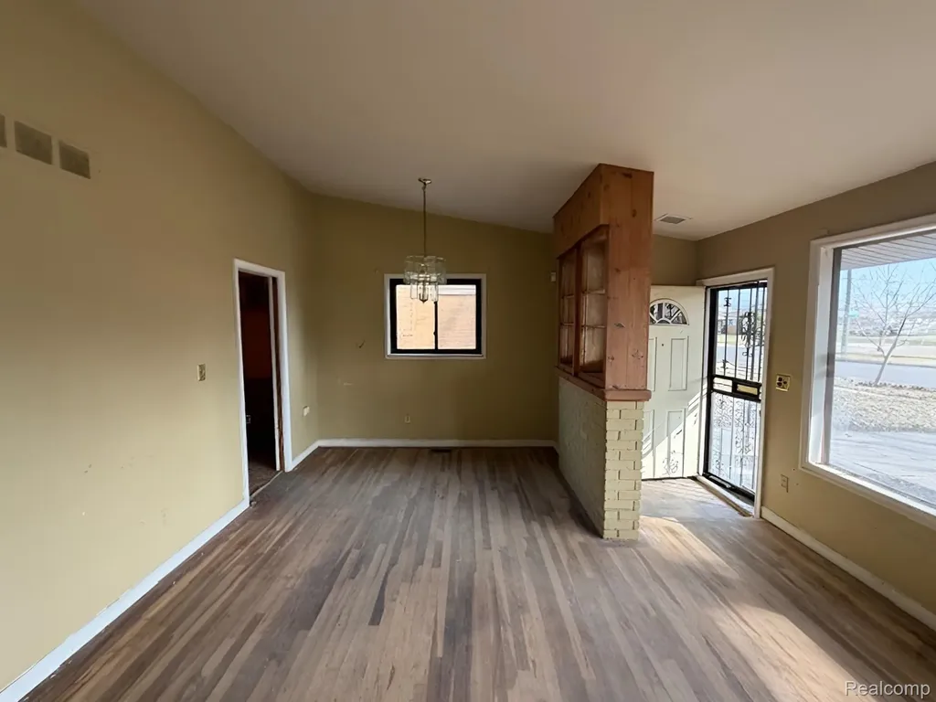 20181 Mcintyre Street Detroit City MI 48219