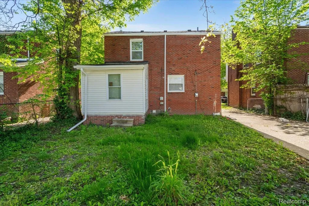 17217 Plainview Avenue Detroit City MI 48219