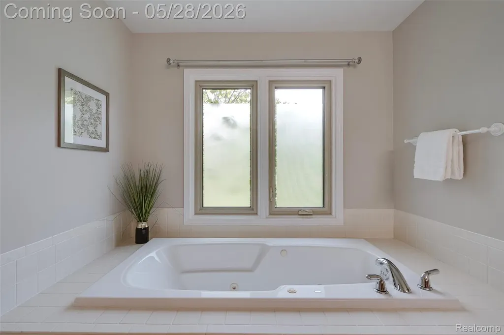 24557 Ackert Court Novi City MI 48375