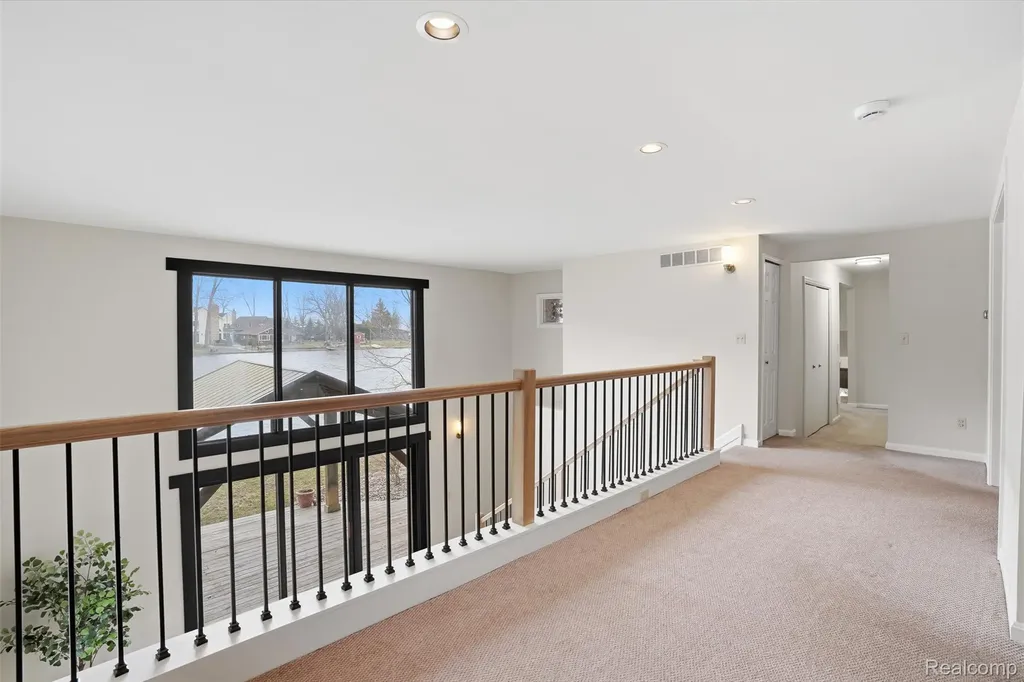 5370 Edgelake Drive Hamburg Township MI 48169