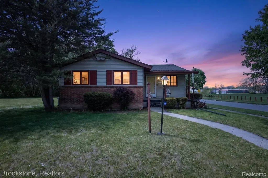 3921 Kellar Avenue Flint City MI 48504