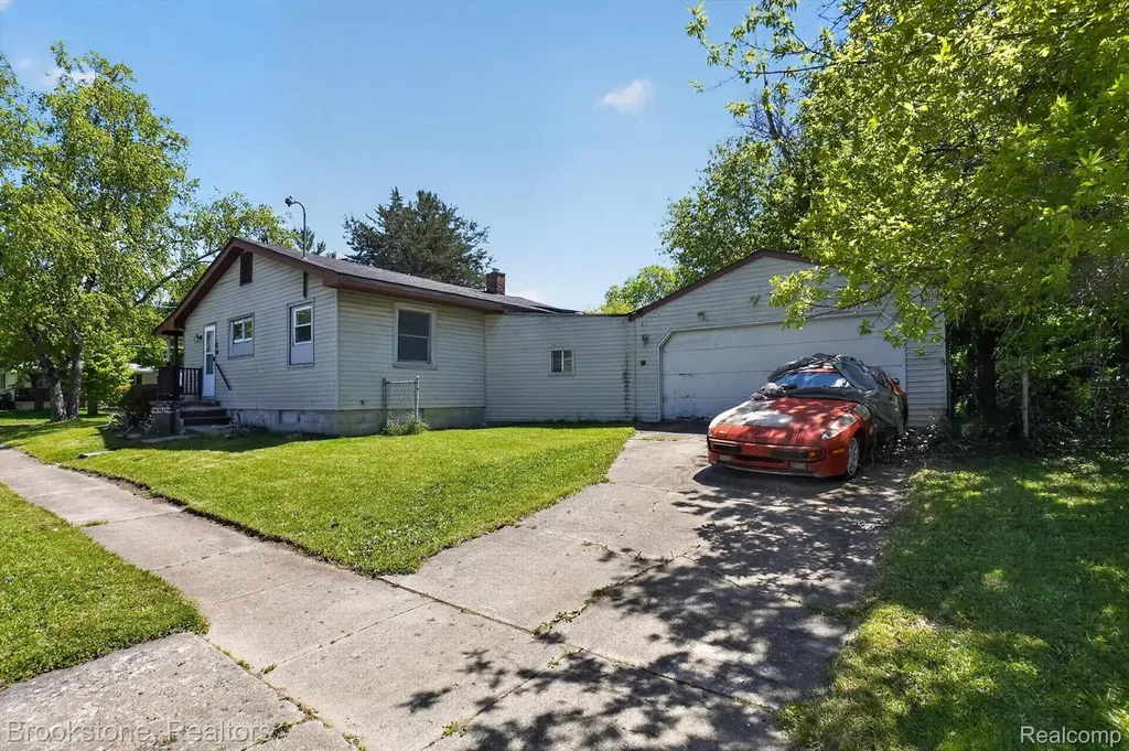 3921 Kellar Avenue Flint City MI 48504