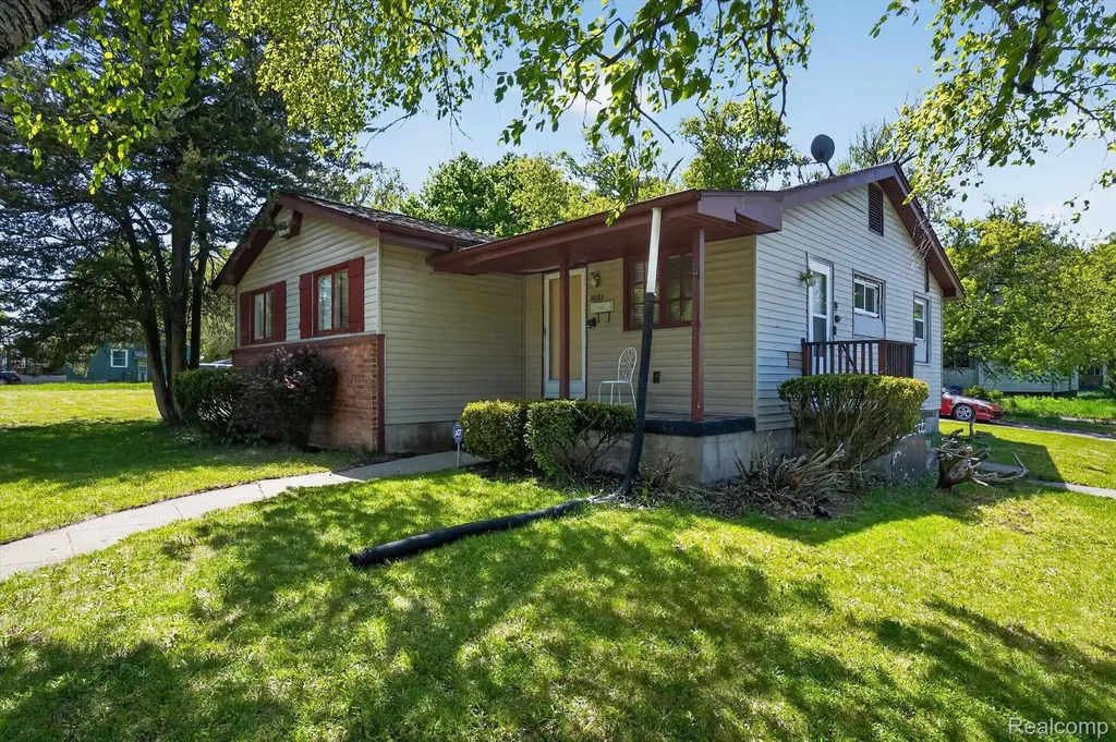 3921 Kellar Avenue Flint City MI 48504