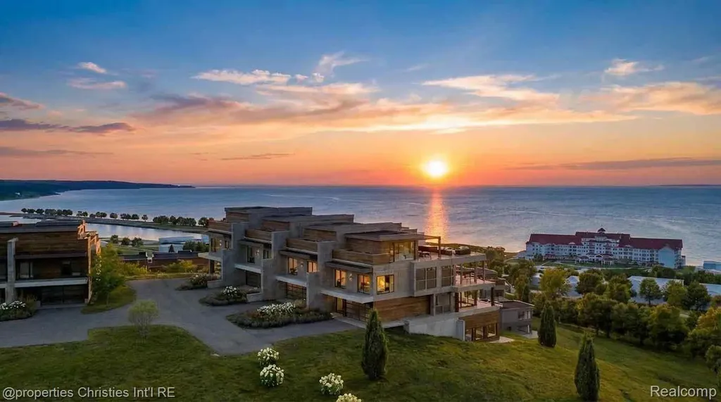 3575 Charlevoix Avenue Resort Township MI 49770