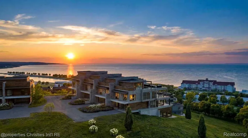 3575 Charlevoix Avenue Resort Township MI 49770