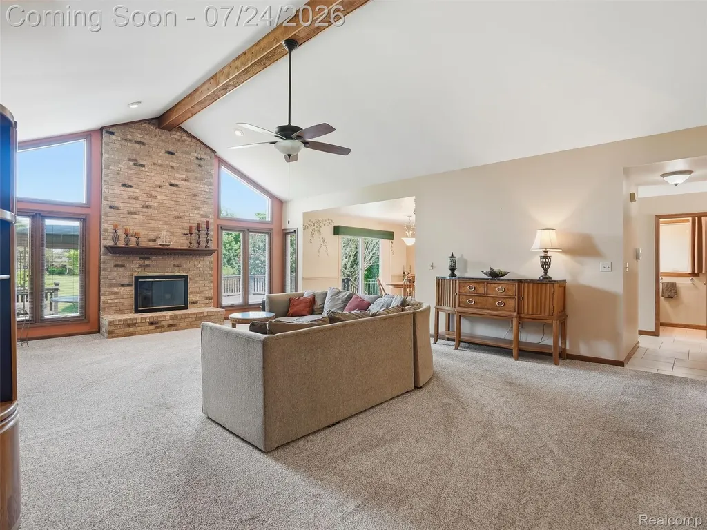 14949 Crofton Drive Shelby Charter Township MI 48315
