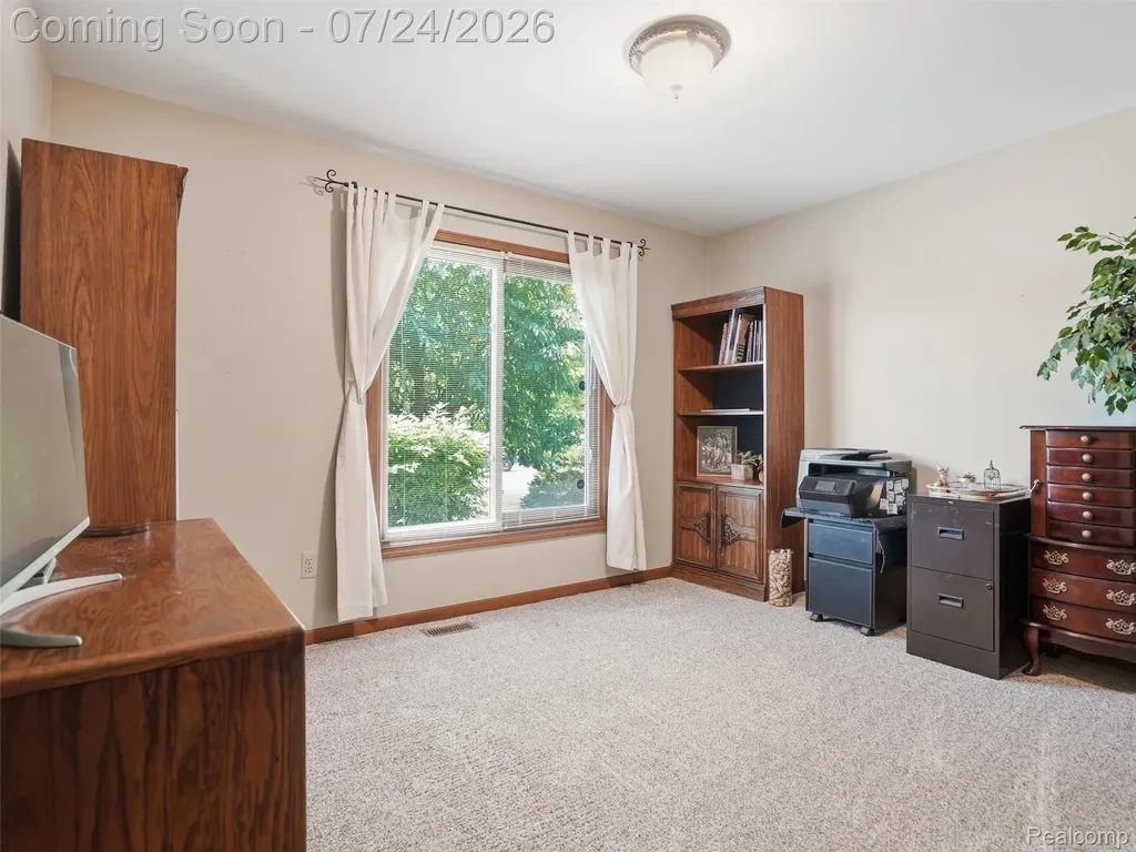 14949 Crofton Drive Shelby Charter Township MI 48315