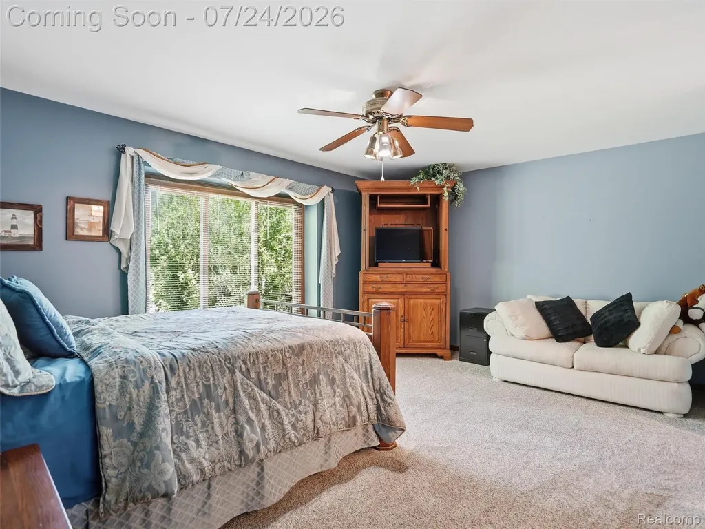 14949 Crofton Drive Shelby Charter Township MI 48315