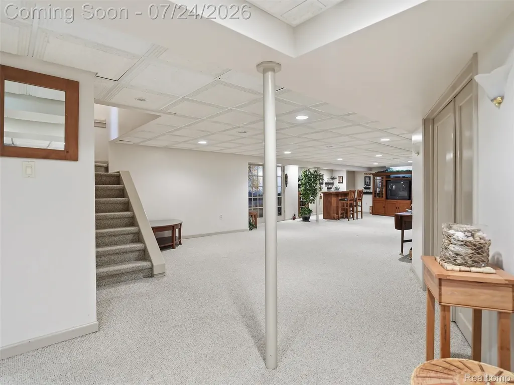 14949 Crofton Drive Shelby Charter Township MI 48315