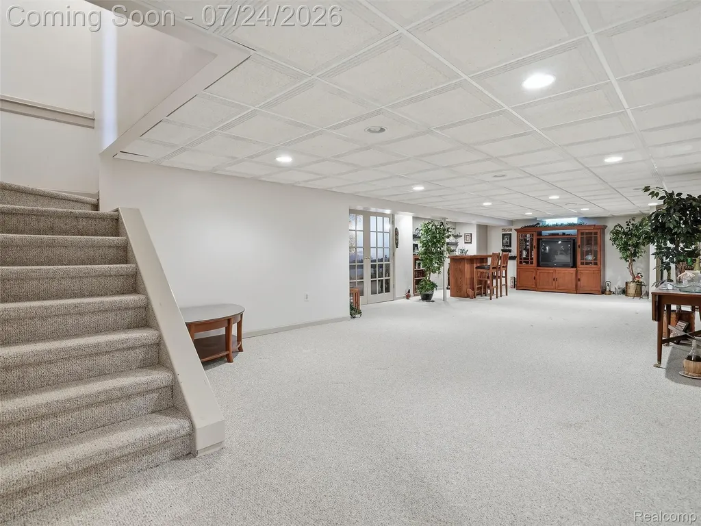 14949 Crofton Drive Shelby Charter Township MI 48315