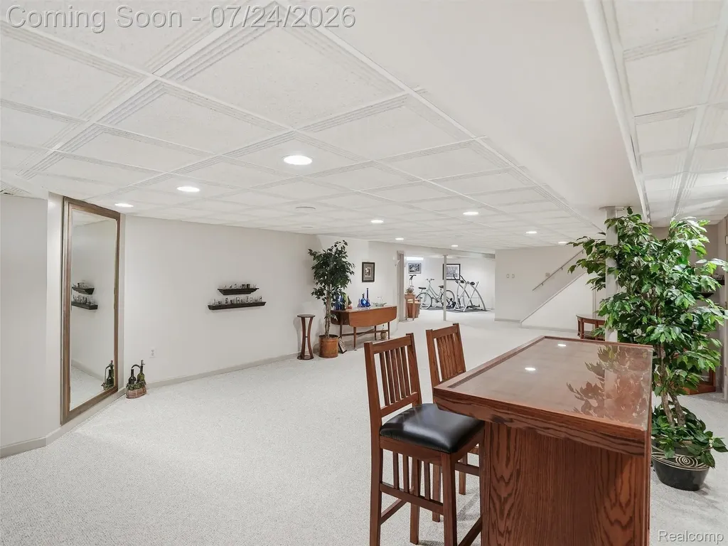 14949 Crofton Drive Shelby Charter Township MI 48315