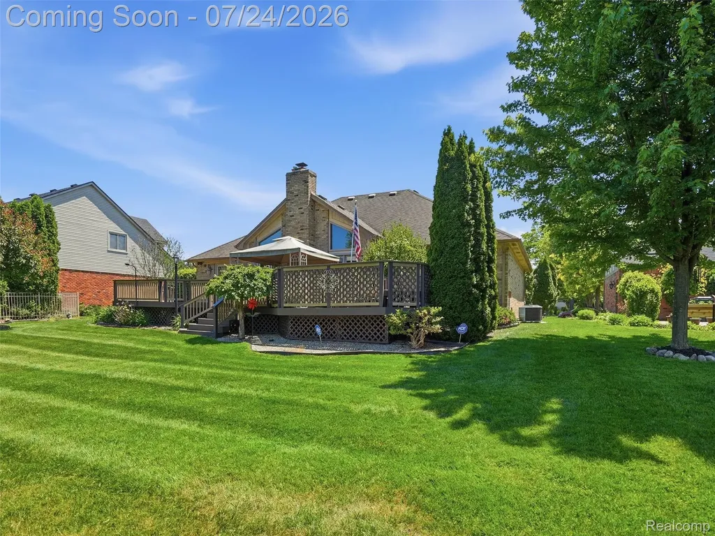 14949 Crofton Drive Shelby Charter Township MI 48315