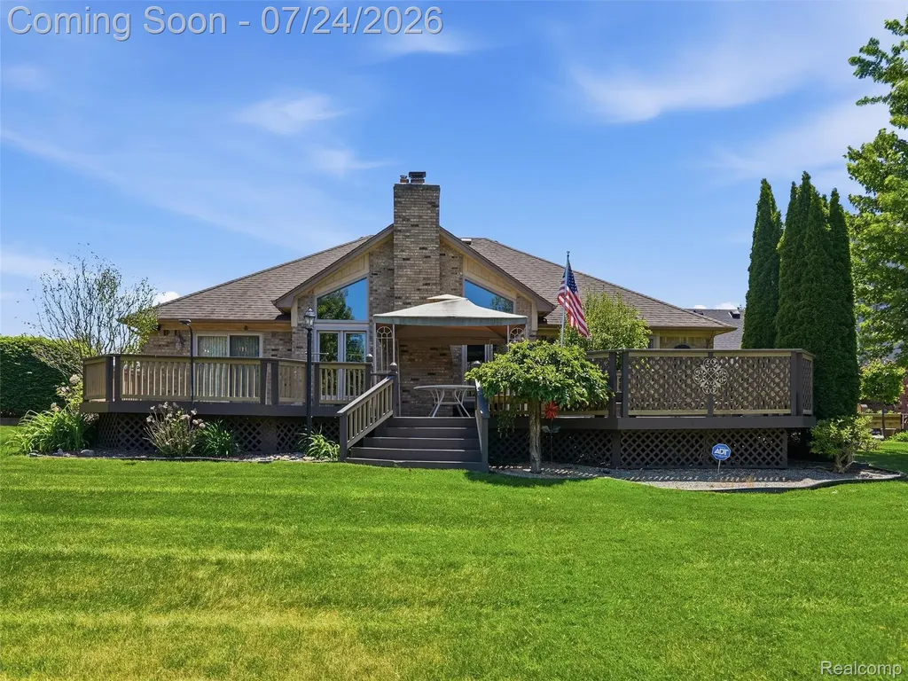 14949 Crofton Drive Shelby Charter Township MI 48315