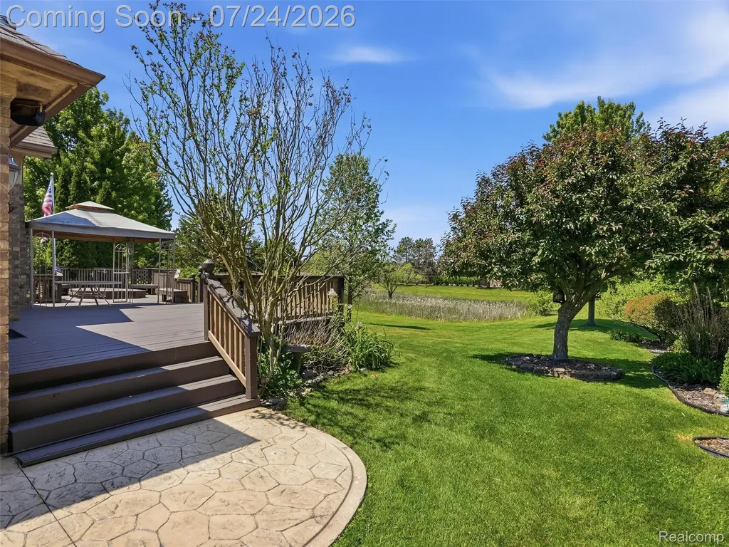 14949 Crofton Drive Shelby Charter Township MI 48315