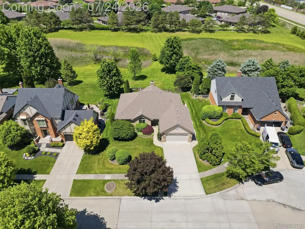 14949 Crofton Drive Shelby Charter Township MI 48315
