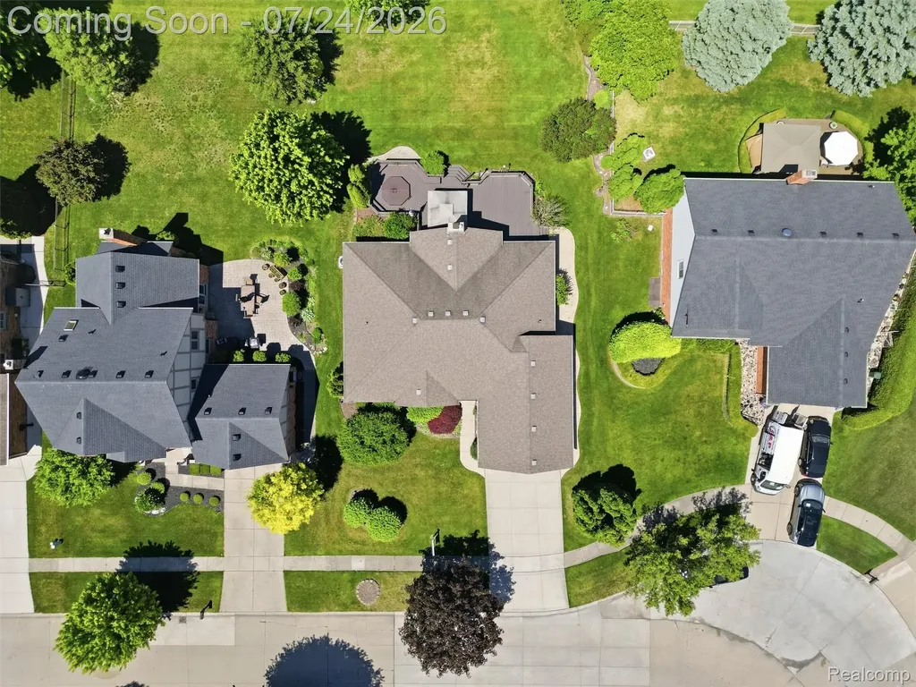 14949 Crofton Drive Shelby Charter Township MI 48315