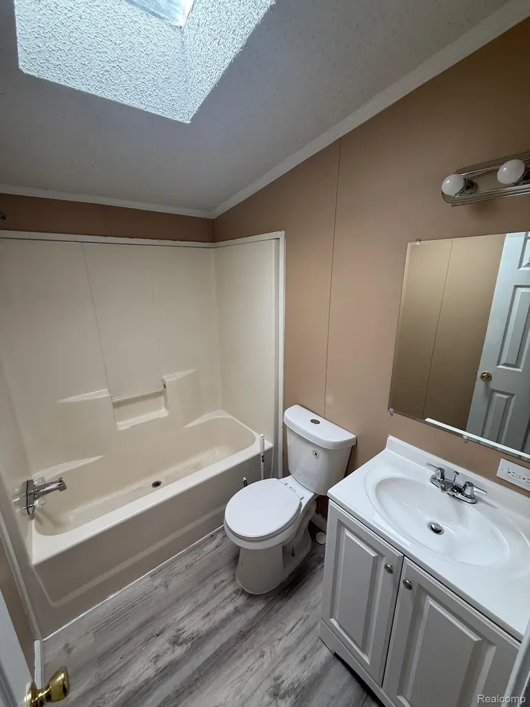 43505 Charlemagne Avenue Sterling Heights City MI 48314