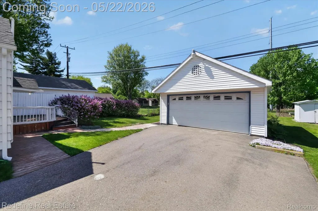 3207 Waukegan Street Auburn Hills City MI 48326