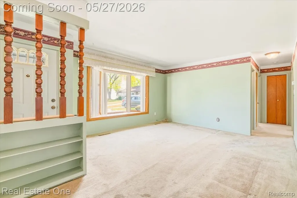 29737 Brandt Court Garden City City MI 48135