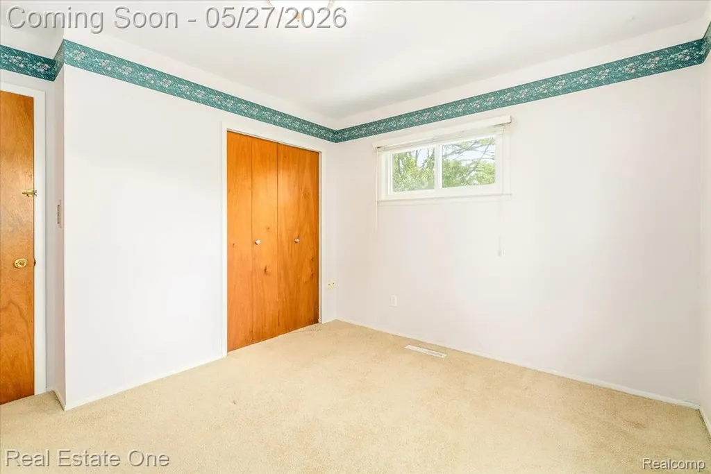 29737 Brandt Court Garden City City MI 48135
