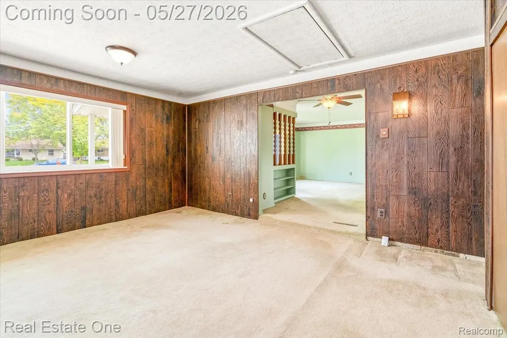 29737 Brandt Court Garden City City MI 48135