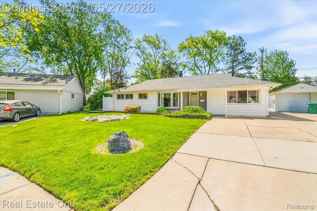 29737 Brandt Court Garden City City MI 48135
