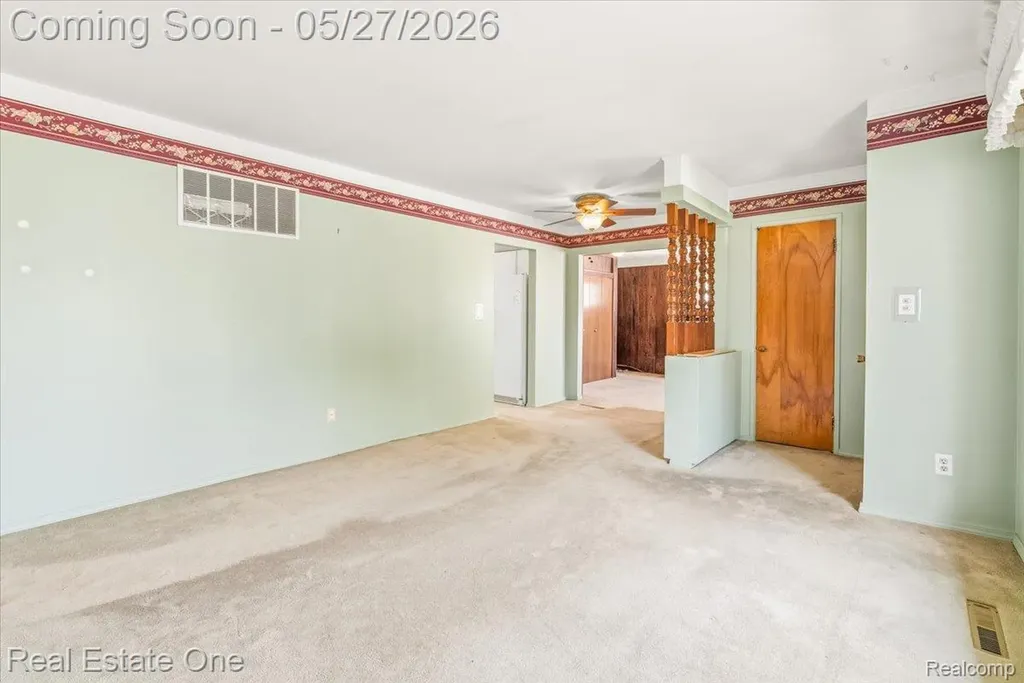 29737 Brandt Court Garden City City MI 48135