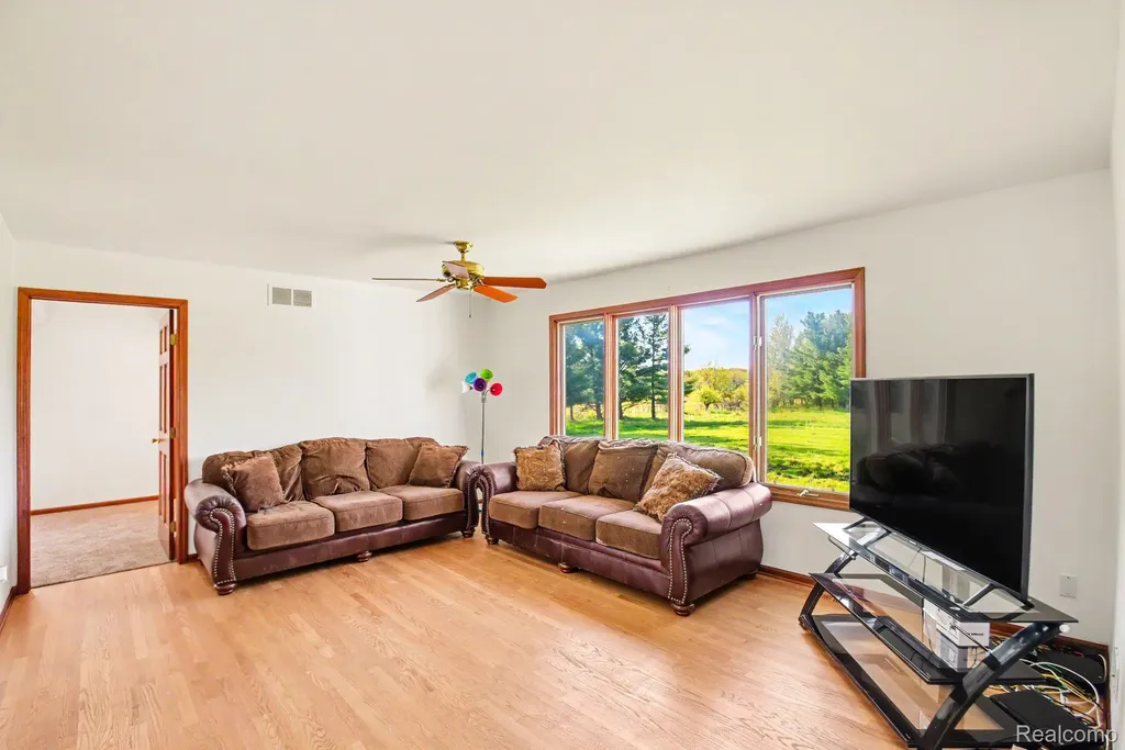 13519 Foley Road Mussey Township MI 48014