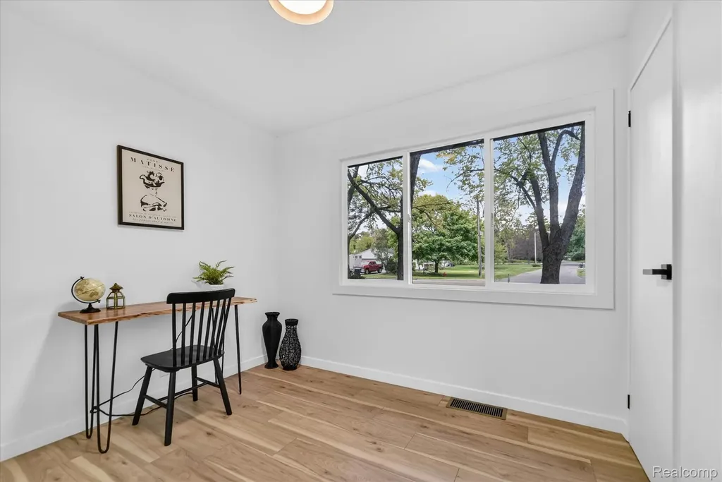 1609 Gilcrest Avenue East Lansing City MI 48823