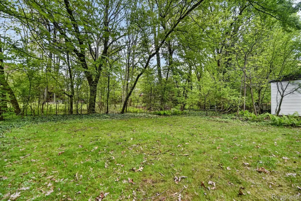 1609 Gilcrest Avenue East Lansing City MI 48823
