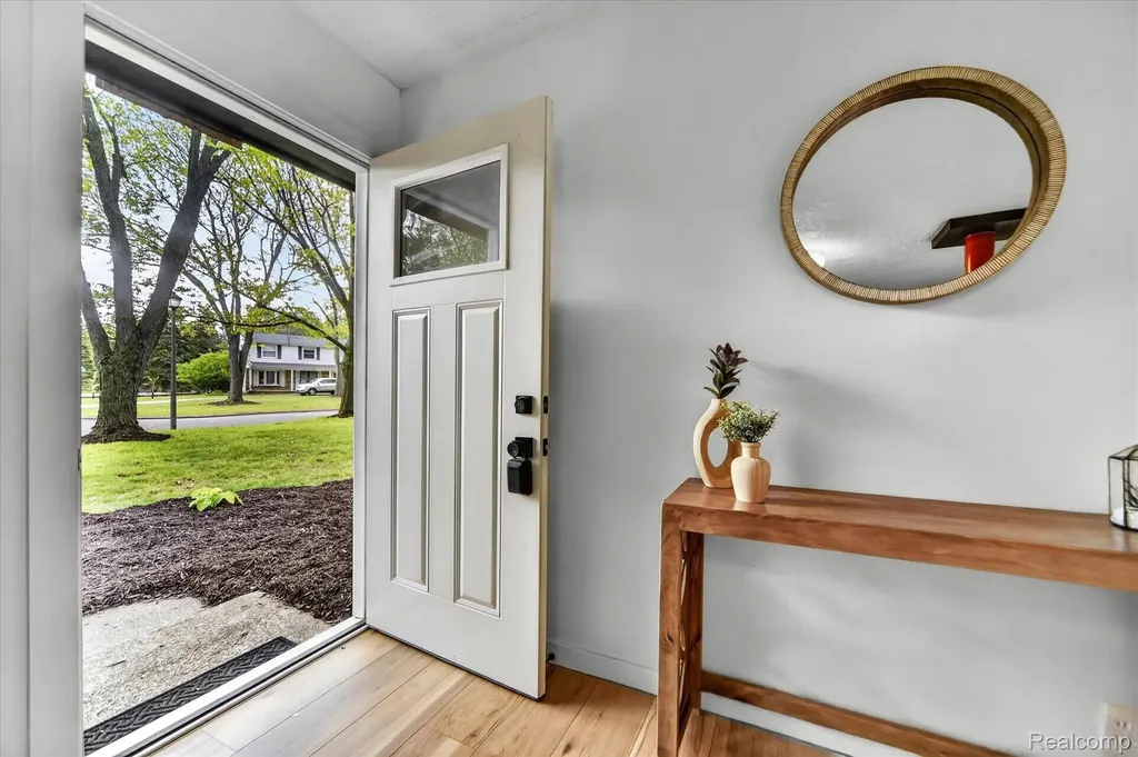 1609 Gilcrest Avenue East Lansing City MI 48823