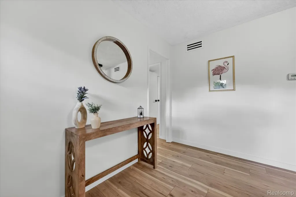 1609 Gilcrest Avenue East Lansing City MI 48823