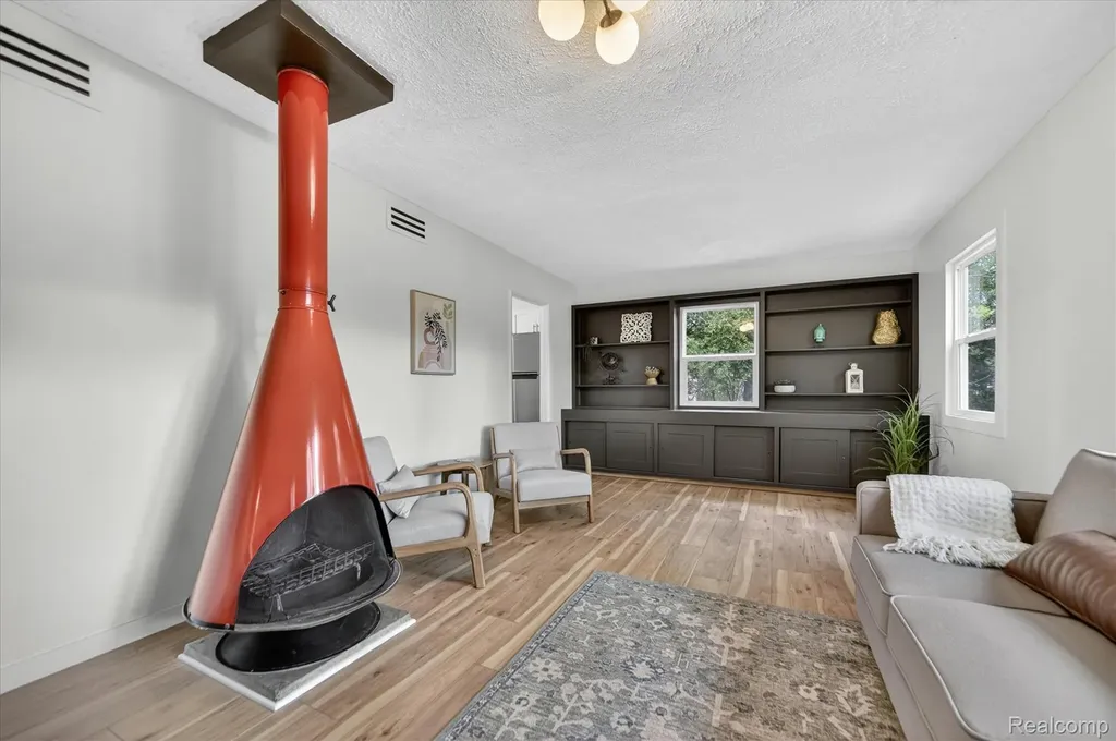 1609 Gilcrest Avenue East Lansing City MI 48823
