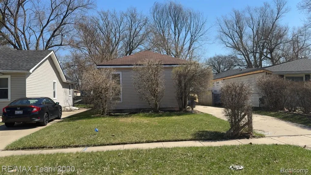 18820 Norborne Redford Charter Township MI 48240