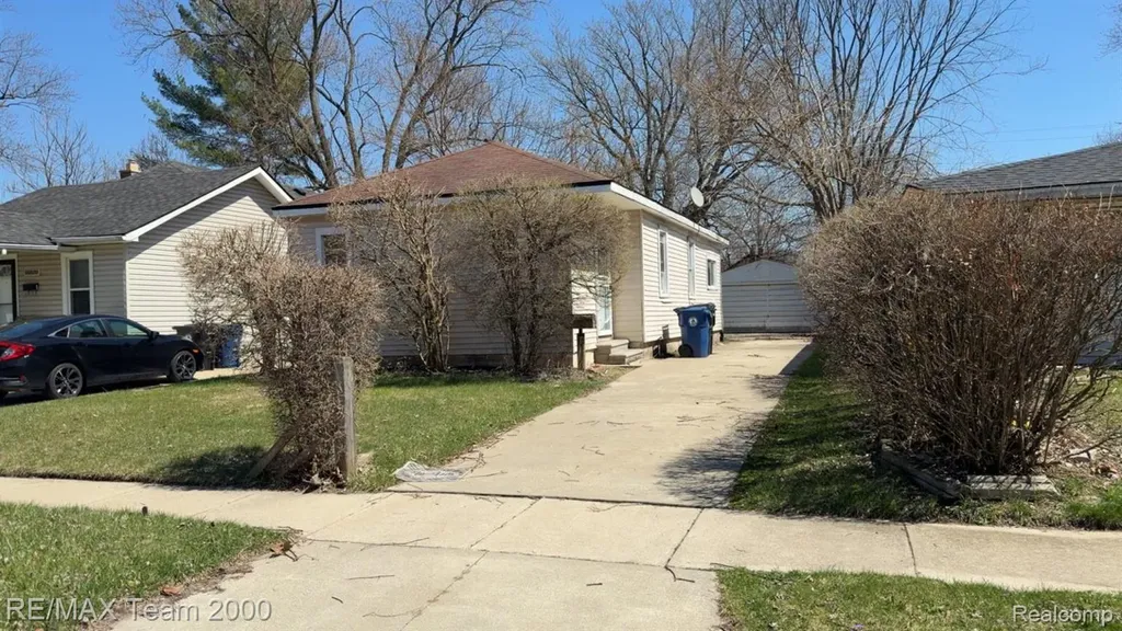 18820 Norborne Redford Charter Township MI 48240