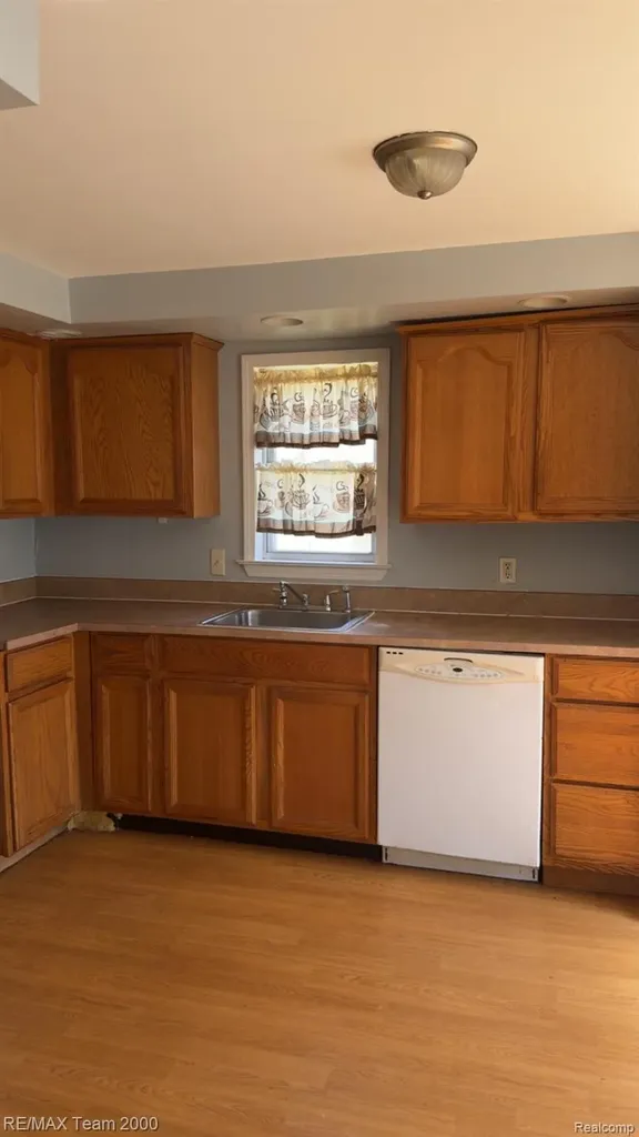 18820 Norborne Redford Charter Township MI 48240