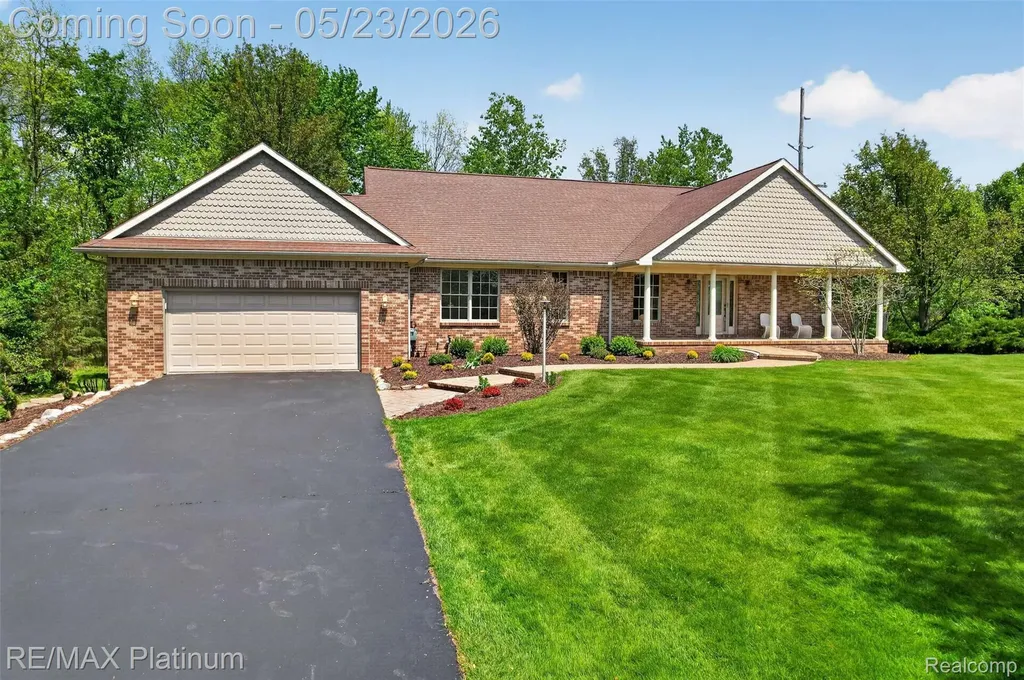 Lyon Charter Township MI, 59360 Foxpointe Lane