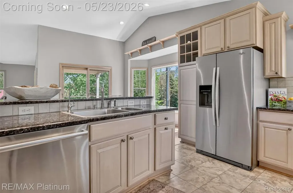 59360 Foxpointe Lane Lyon Charter Township MI 48178