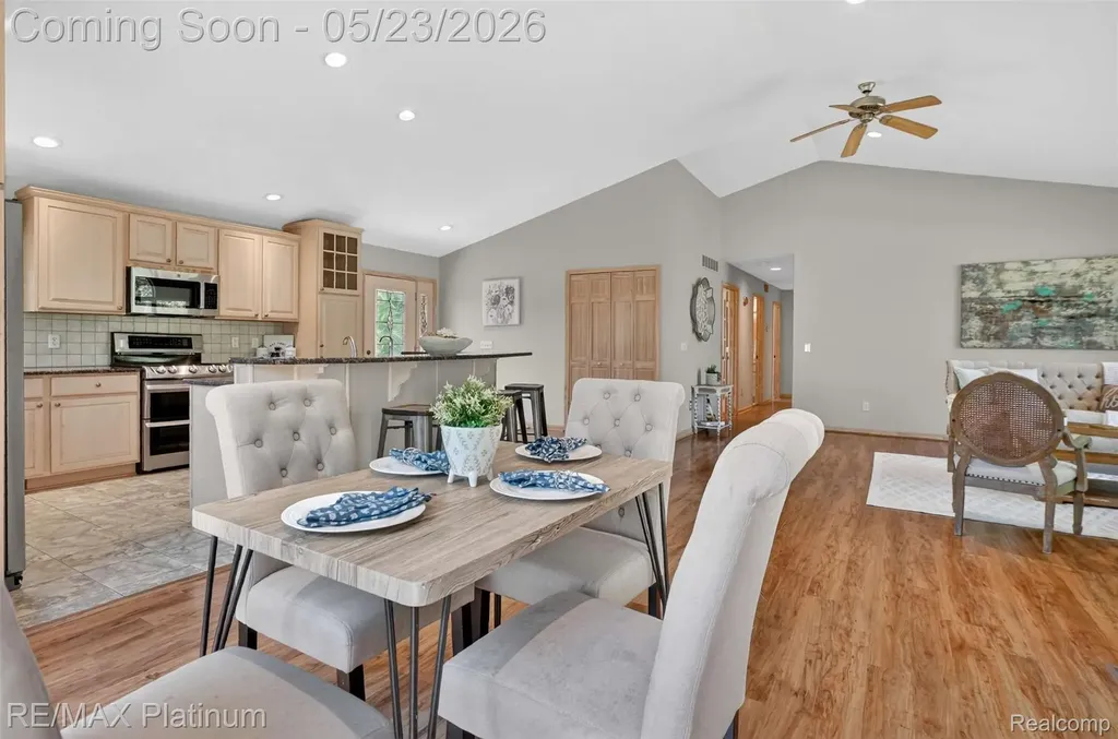 59360 Foxpointe Lane Lyon Charter Township MI 48178
