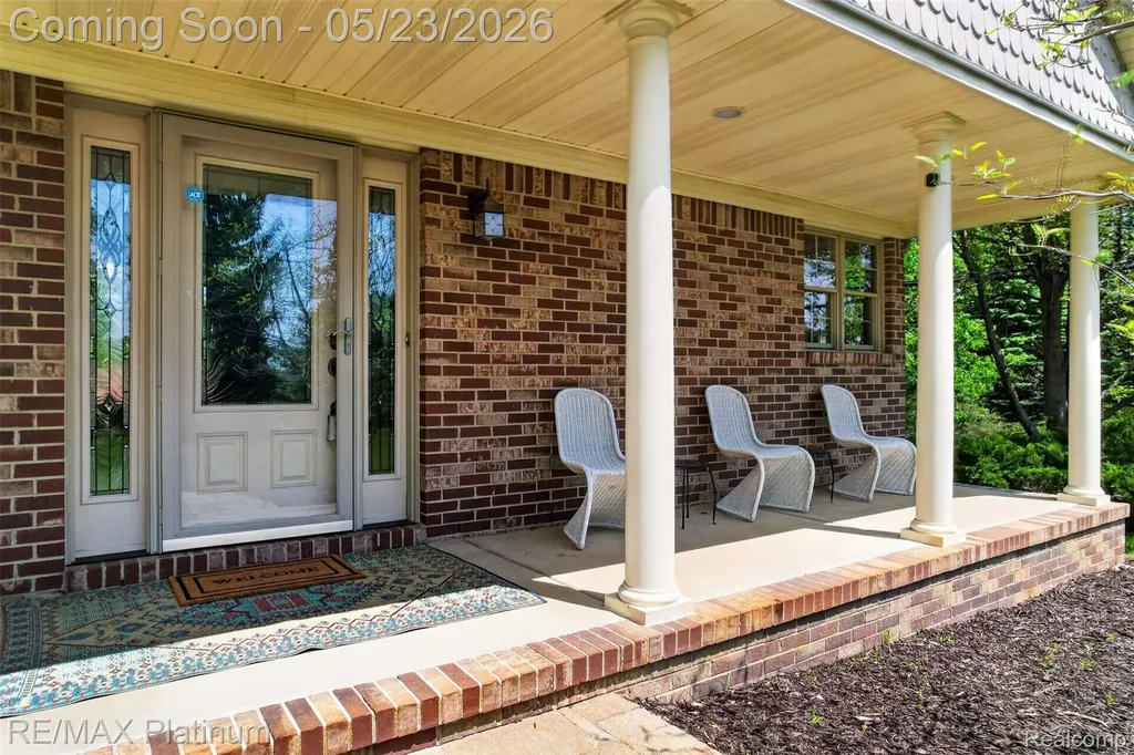 59360 Foxpointe Lane Lyon Charter Township MI 48178