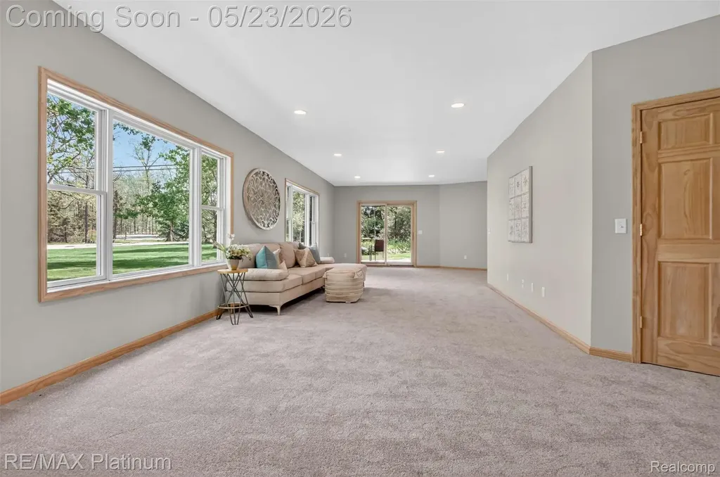 59360 Foxpointe Lane Lyon Charter Township MI 48178