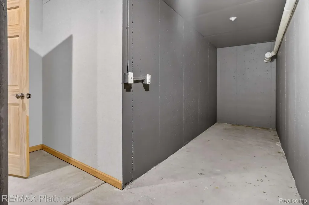 59360 Foxpointe Lane Lyon Charter Township MI 48178