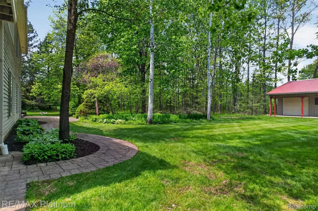 59360 Foxpointe Lane Lyon Charter Township MI 48178