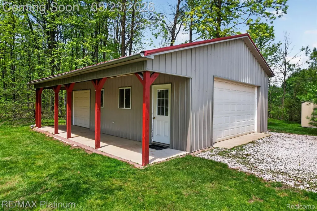 59360 Foxpointe Lane Lyon Charter Township MI 48178
