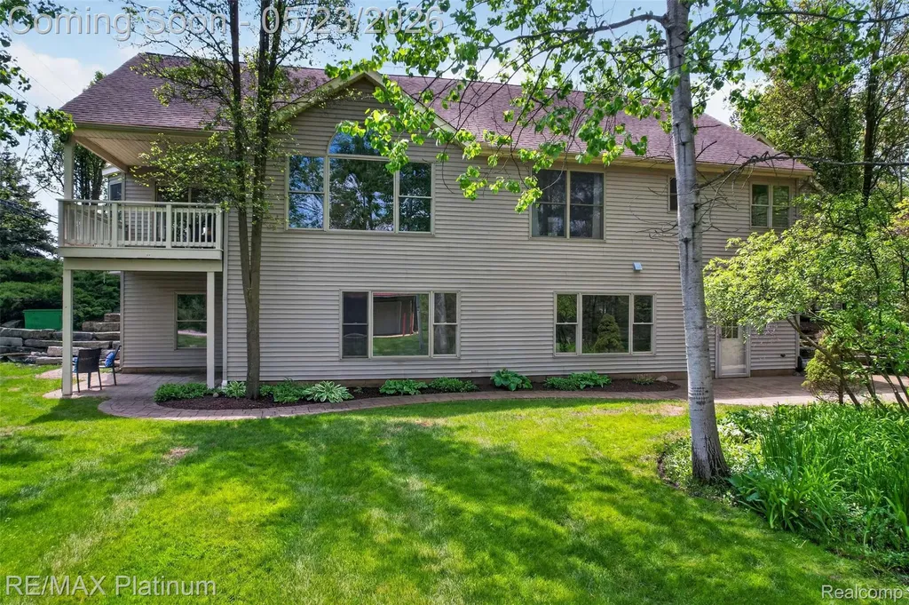 59360 Foxpointe Lane Lyon Charter Township MI 48178
