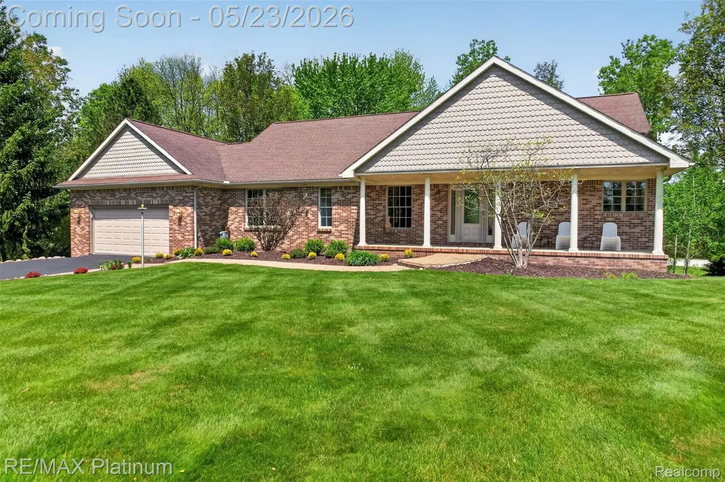59360 Foxpointe Lane Lyon Charter Township MI 48178