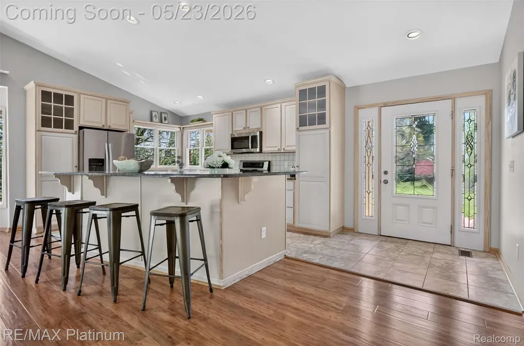 59360 Foxpointe Lane Lyon Charter Township MI 48178