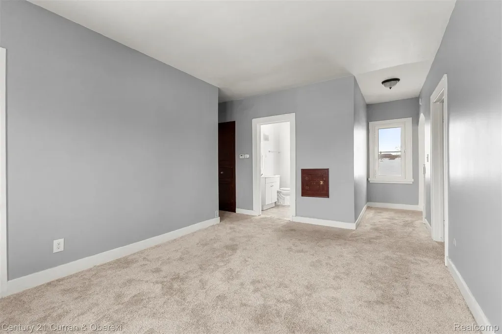1520 Garfield Avenue Lincoln Park City MI 48146