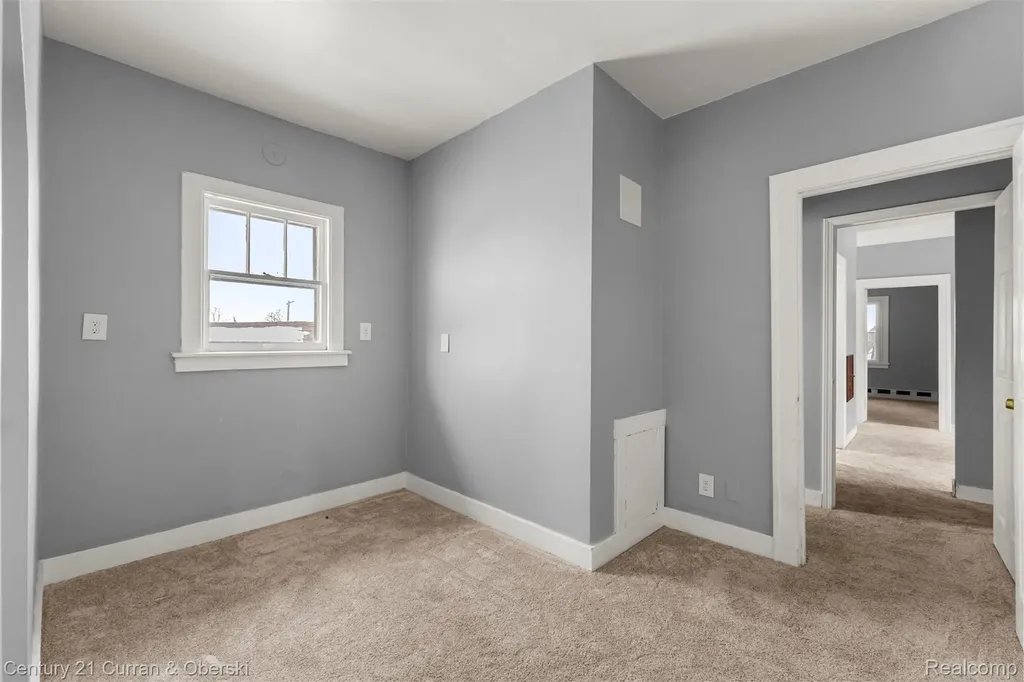 1520 Garfield Avenue Lincoln Park City MI 48146